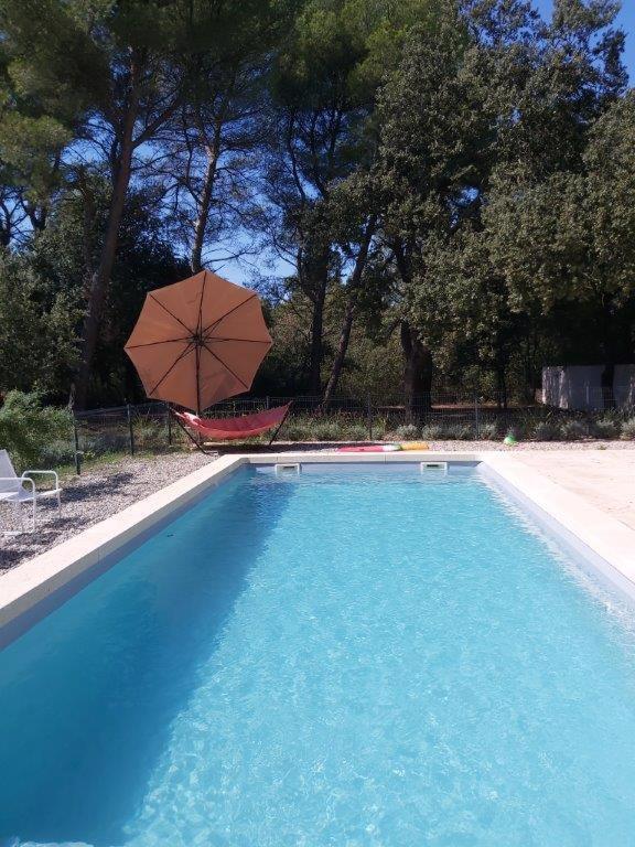 Вилла Gite Dans Les Pins Avec Piscine Мазан Экстерьер фото